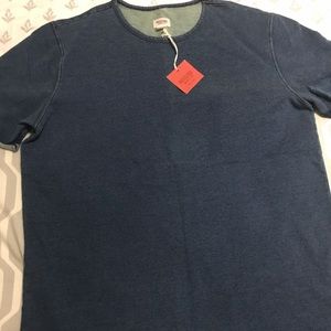 Mossimo Supply Co. Short Sleeve Raw Cut Side Slit